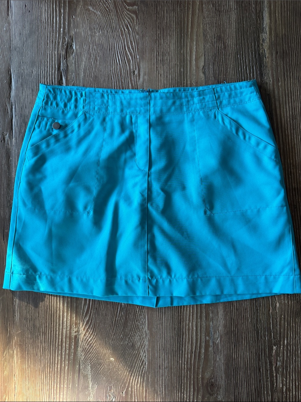 PGA Tour Women's Bright Teal Golf Skort